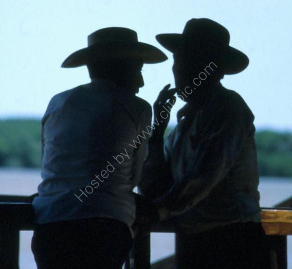 Venezuelan Men, Sinamaica